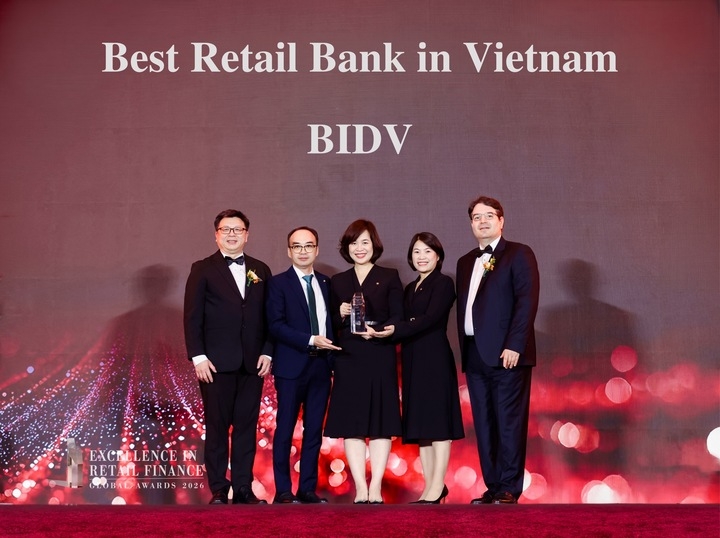 The Asian Banker trao giải thưởng Ngân hàng Bán lẻ tốt nhất Việt Nam 2026 cho đại diện BIDV