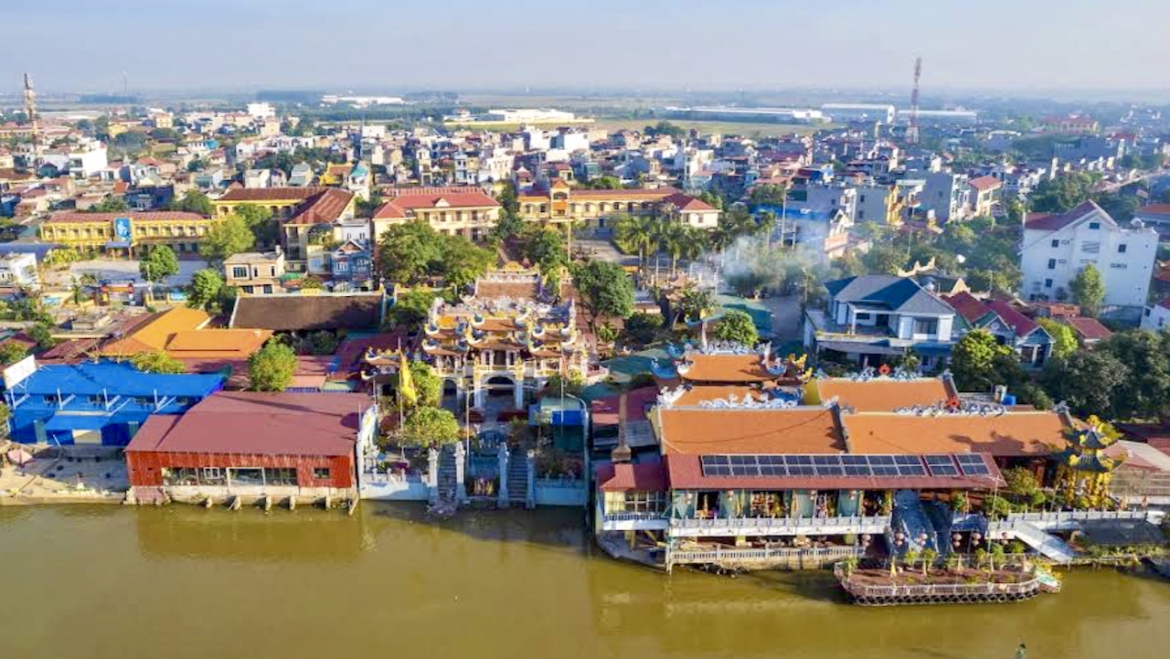Hai cơ sở tự nhận thờ quan lớn Tuần Tranh xây dựng không có giấy phép, xây tràn ra cả hành lang bảo vệ đê điều