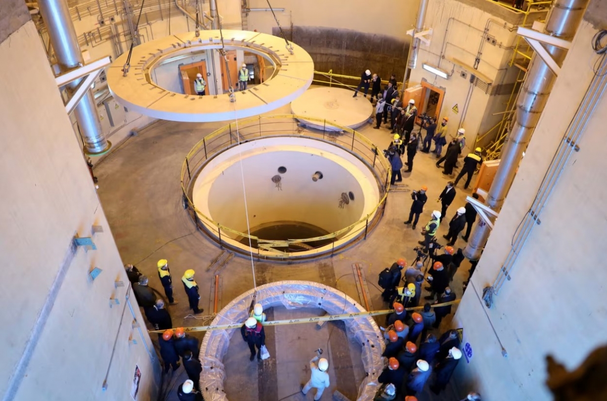 Ảnh chụp lò phản ứng hạt nhân sử dụng nước tại Arak, Iran. Ảnh: Reuters