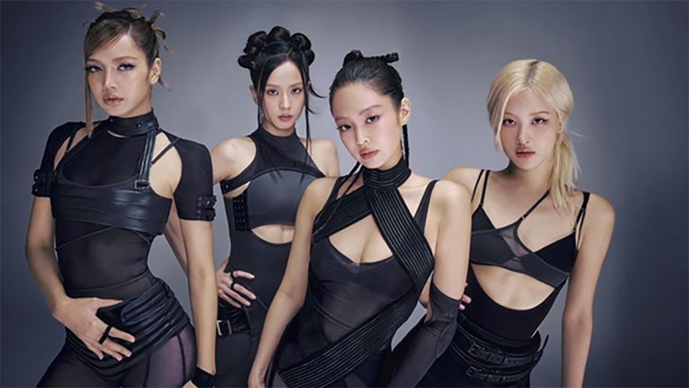 YG Entertainment cho biết: “Do nhu cầu toàn cầu vượt xa dự kiến ​​và việc sản xuất bổ sung đang được tiến hành, doanh số bán hàng cuối cùng sẽ còn tăng cao hơn nữa”. (Ảnh: YG Entertainment)