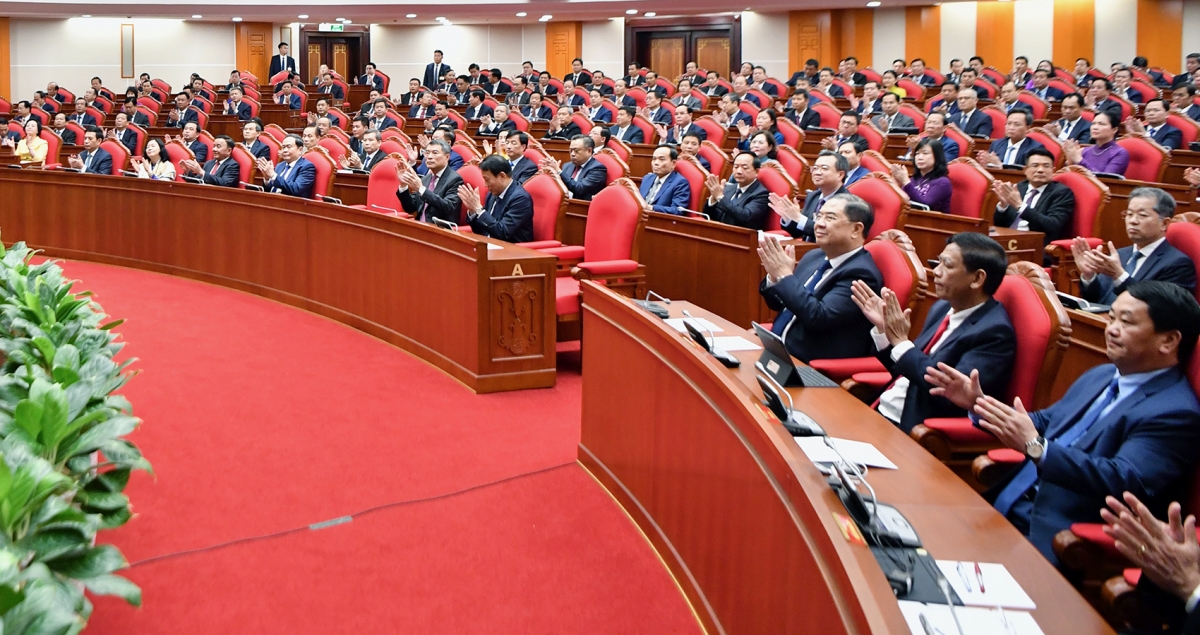 Hội nghị lần thứ 2 Ban Chấp hành Trung ương Đảng khóa XIV đã hoàn thành chương trình làm việc, tiến hành họp phiên bế mạc vào chiều 25/3.