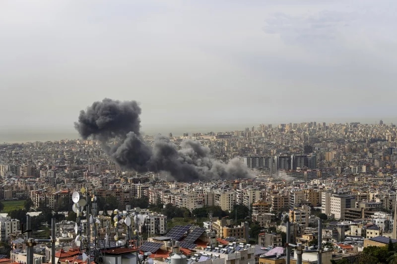 Một cuộc tấn công của Israel vào khu vực ngoại ô phía Nam Thủ đô Beirut của Lebanon. (Ảnh: AP)