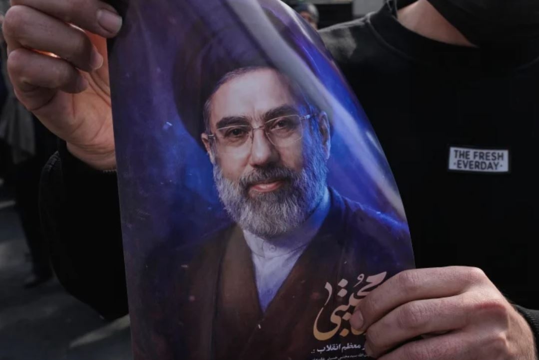 Cuộc tấn công của Mỹ và Israel khiến Lãnh đạo tối cao Mojtaba Khamenei của Iran thiệt mạng. Ảnh: AP