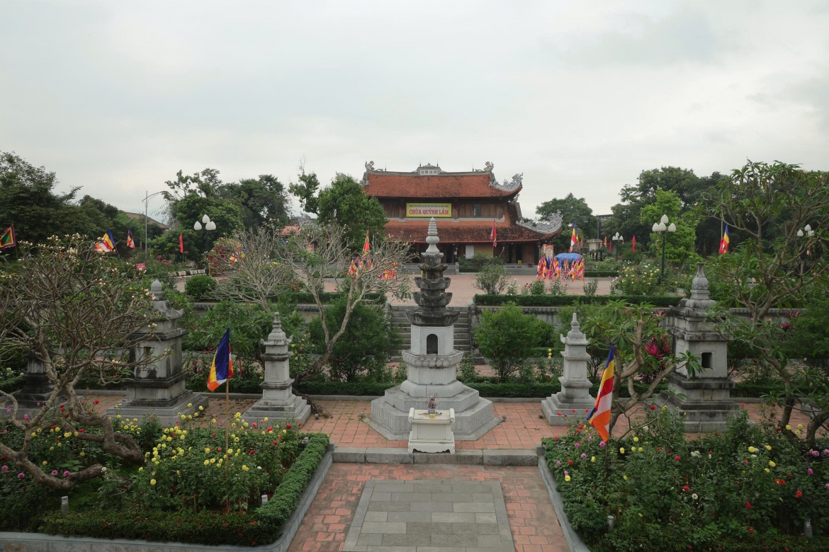Sự bề thế và nguy nga của chùa ngày nay được thể hiện rõ qua quần thể 3 tòa điện lớn với tổng diện tích hơn 1.000 m² được tỉnh Quảng Ninh trùng tu và hoàn thành vào năm 2020. Chùa Quỳnh Lâm được Bộ Văn hóa Thông tin và Thể thao ban hành Quyết định xếp hạng là Di tích lịch sử văn hóa cấp quốc gia ngày 15/11/1991.