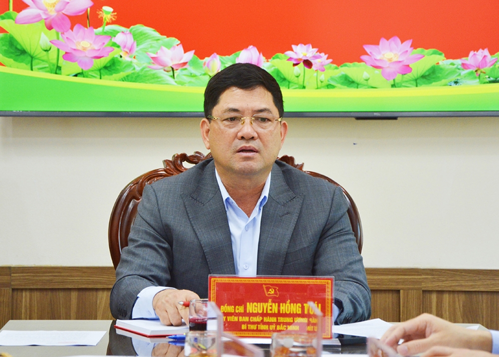 Bí thư Tỉnh ủy Bắc Ninh Nguyễn Hồng Thái phát biểu tại buổi làm việc