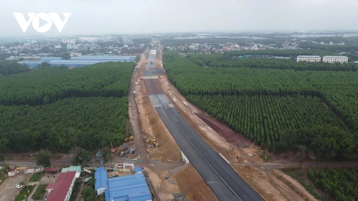 Một đoạn tuyến chính thuộc dự án thành phần 2 cao tốc Biên Hoà - Vũng Tàu đã cơ bản hoàn thành