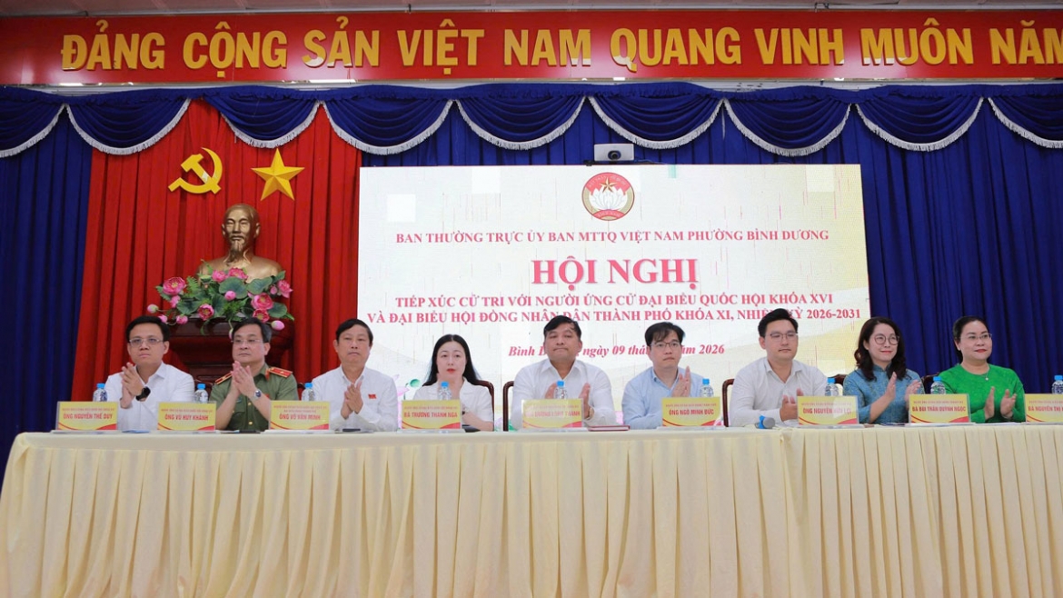 Ứng cử viên ĐBQH đơn vị bầu cử số 1 TP.HCM tiếp xúc cử tri ở phường Bình Dương 
