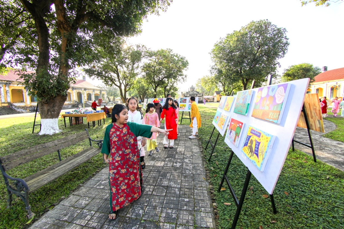 Học sinh tham gia chương trình giáo dục di sản