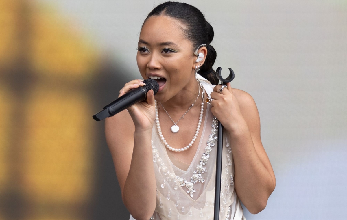 Griff gây ấn tượng với khả năng tự sáng tác và sản xuất âm nhạc từ khi còn rất trẻ. Cô nhanh chóng được vinh danh tại BRIT Awards với giải “Ngôi sao đang lên”, mở ra con đường phát triển mạnh mẽ. Với phong cách pop hiện đại, giàu cảm xúc, Griff được kỳ vọng sẽ trở thành gương mặt lớn trong tương lai.