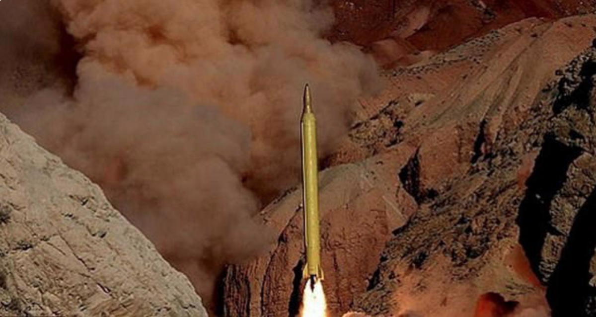 Iran có nhiều cơ sở tên lửa nằm sâu trong lòng núi. Ảnh: Reuters