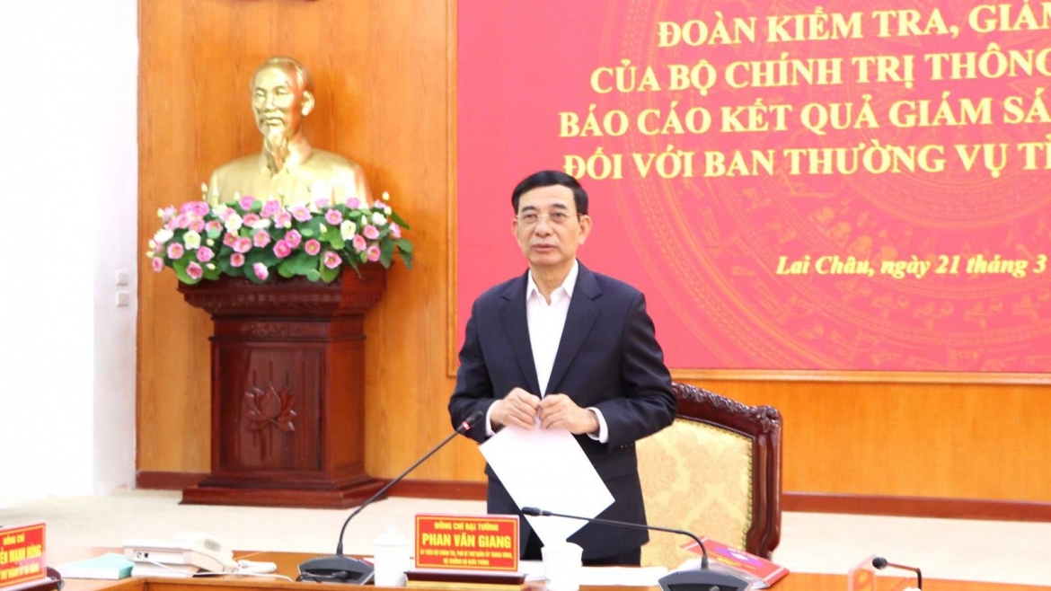 Ủy viên Bộ Chính trị, Bộ trưởng Bộ Quốc phòng - Đại tướng Phan Văn Giang phát biểu kết luận tại buổi làm việc.