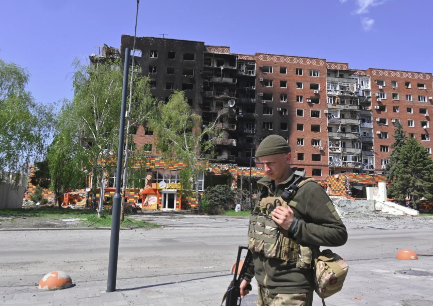 Binh sỹ Ukraine tại Pokrovsk. Ảnh: AP