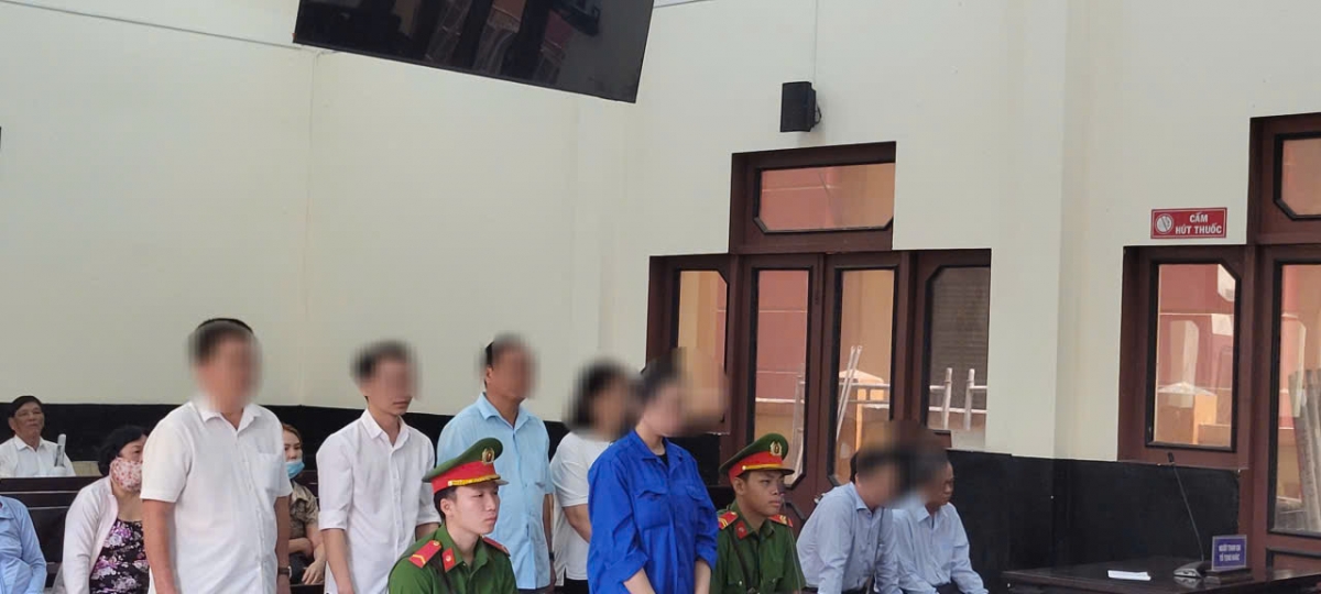 Nhiều cán bộ, nguyên cán bộ Ban Thi đua - Khen thưởng tỉnh Đồng Tháp ra tòa vì những vi phạm trong công tác