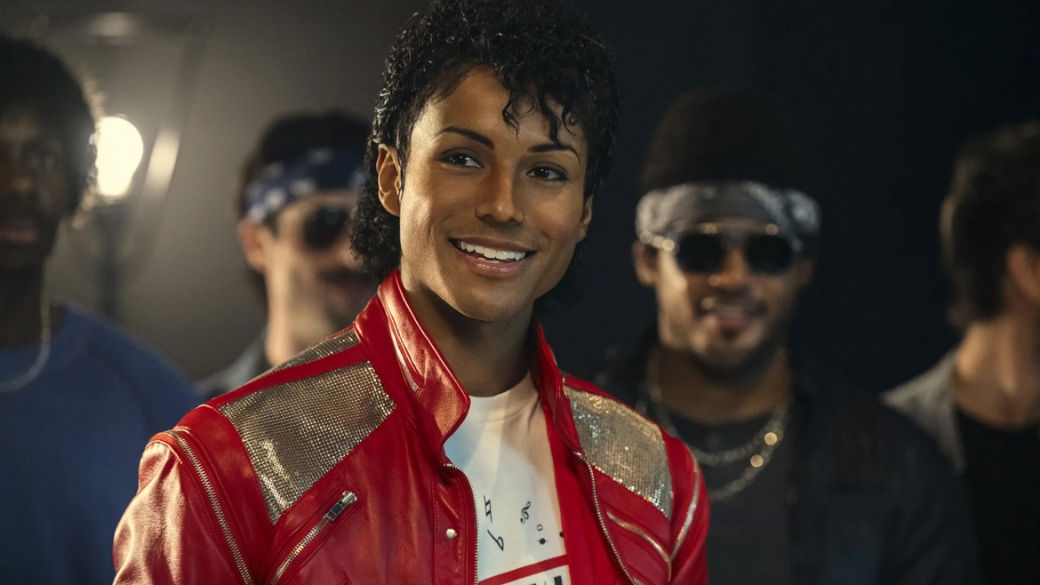 Phim "Michael" kể về Michael Jackson, do cháu trai của ông là Jaafar Jackson thủ vai chính. Nguồn: Universal Pictures