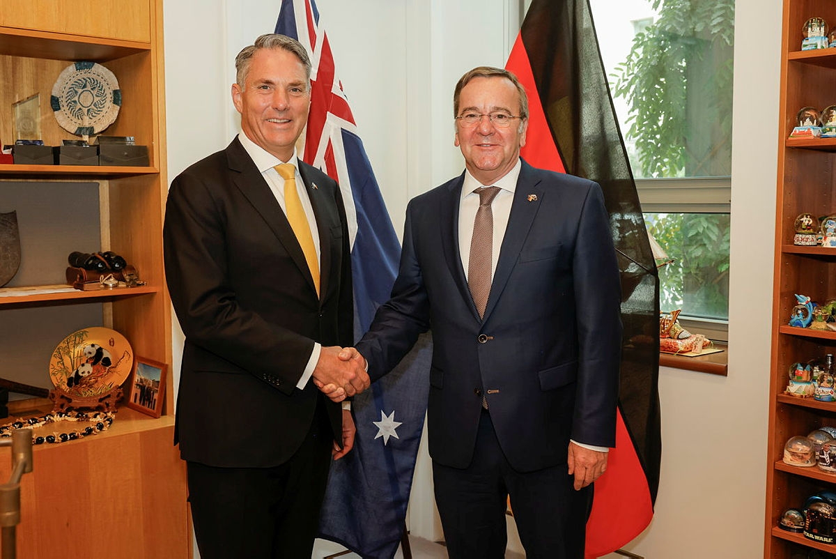 Phó Thủ tướng, Bộ trưởng Quốc phòng Australia Richard Marles (trái) gặp Bộ trưởng Quốc phòng Đức Boris Pistorius. Nguồn: ADF