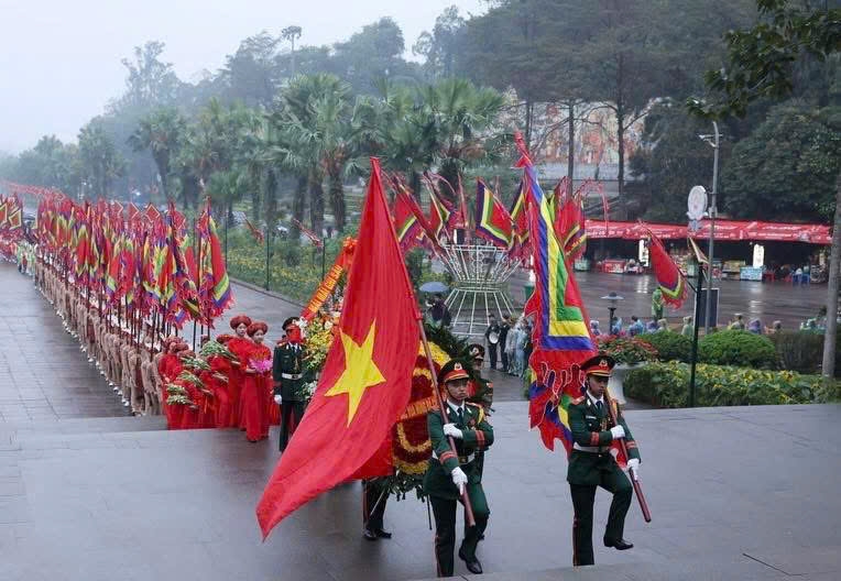 Lực lượng vũ trang tham gia lễ Giỗ Tổ Hùng Vương. (Ảnh minh họa)