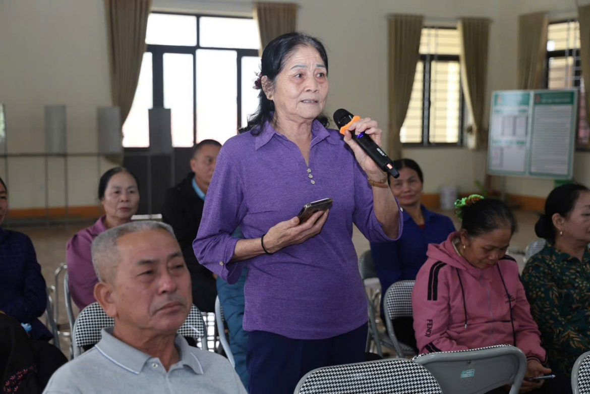 Cử tri Phú Thọ đặt câu hỏi cho người ứng cử ĐBQH.