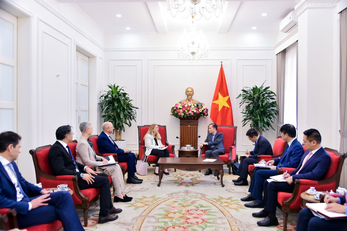 Buổi làm việc ghi nhận nhiều tiến triển trong đàm phán Hiệp định Thương mại tự do giữa Việt Nam và Hiệp hội Mậu dịch Tự do châu Âu (EFTA). (Ảnh: Bộ Ngoại giao)