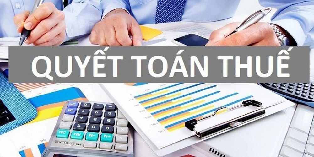 Trong kỳ quyết toán thuế TNCN năm 2025, người nộp thuế vẫn áp dụng mức giảm trừ gia cảnh 11 triệu đồng/tháng đối với bản thân và 4,4 triệu đồng/tháng đối với người phụ thuộc (Ảnh minh họa: KT)