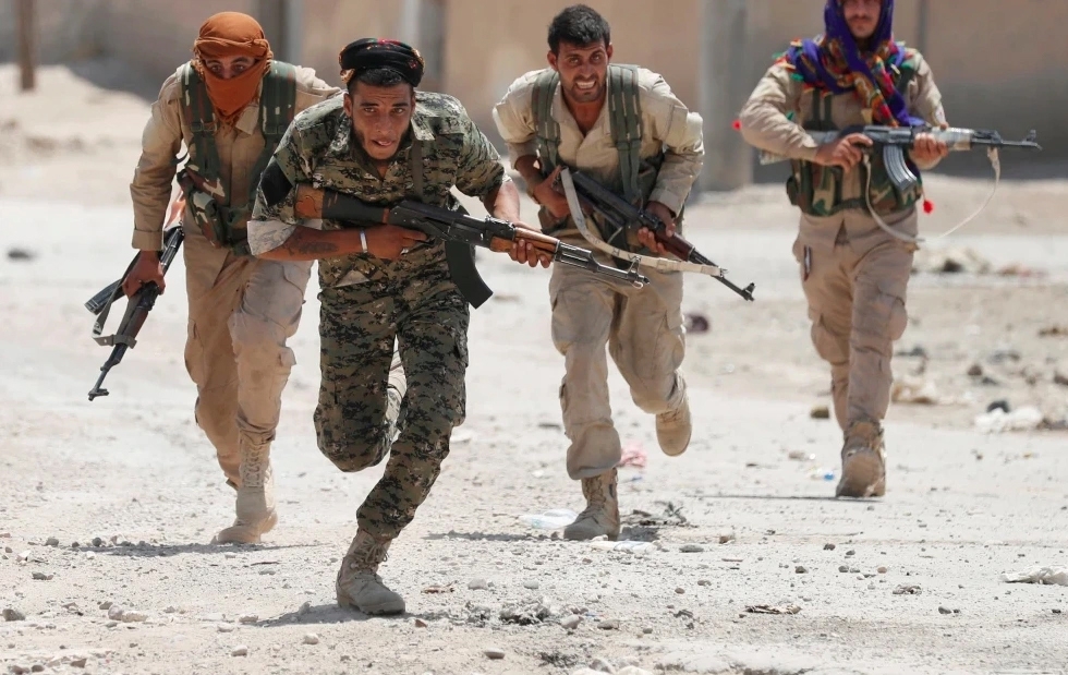 Binh sĩ người Kurd. Ảnh: Reuters