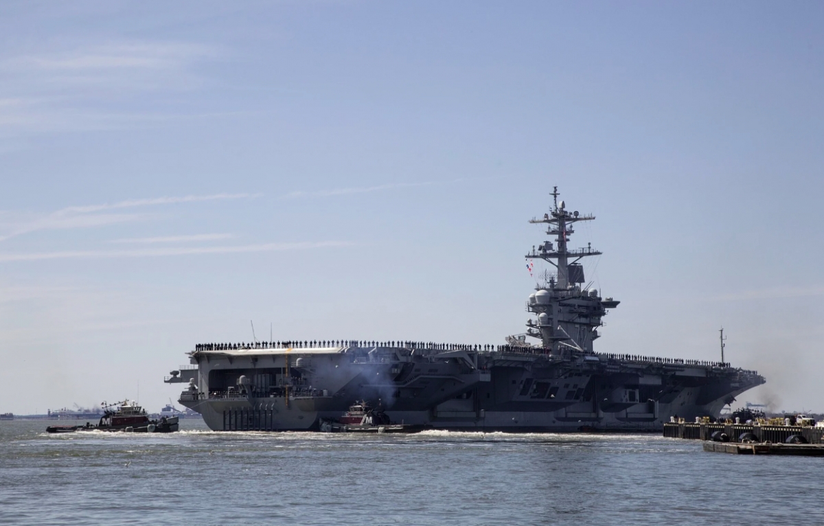 Tàu sân bay USS Abraham Lincoln của Mỹ. Ảnh: AP