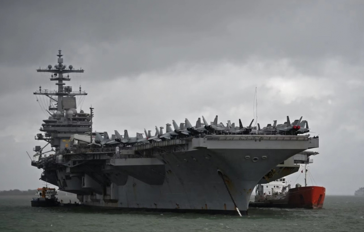 Tàu sân bay USS George H.W. Bush. Ảnh: Reuters