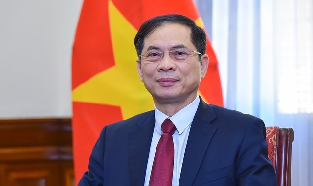 Phó Thủ tướng Chính phủ Bùi Thanh Sơn làm Tổ Trưởng Tổ công tác bảo đảm an ninh năng lượng trước diễn biến phức tạp của cuộc xung đột quân sự tại Trung Đông. (Ảnh: VGP)