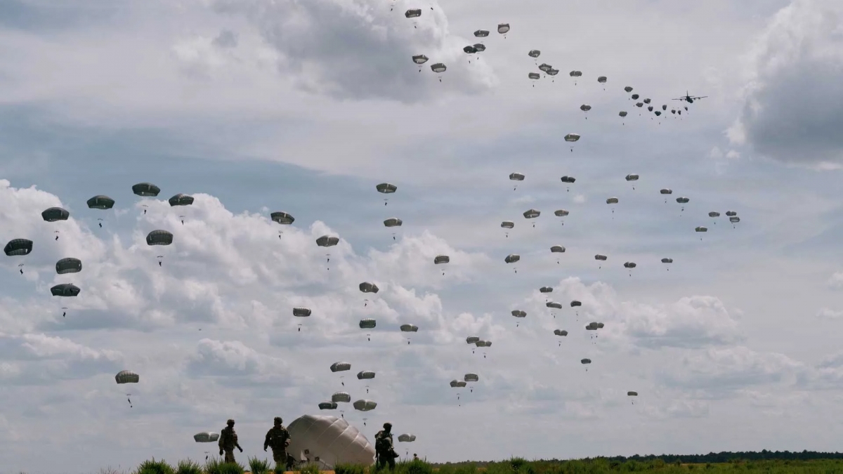 Binh sĩ nhảy dù thuộc Sư đoàn Dù 82 của Lục quân Mỹ. Ảnh: Bộ Quốc phòng Mỹ