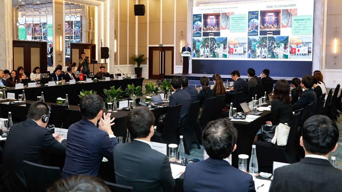 Hội thảo có sự tham gia của ông Trần Quốc Phương, Thứ trưởng Bộ Tài chính, ông Ito Naoki, Đại sứ đặc mệnh toàn quyền Nhật Bản tại Việt Nam, cùng lãnh đạo các tổ chức Nhật Bản và Việt Nam.
