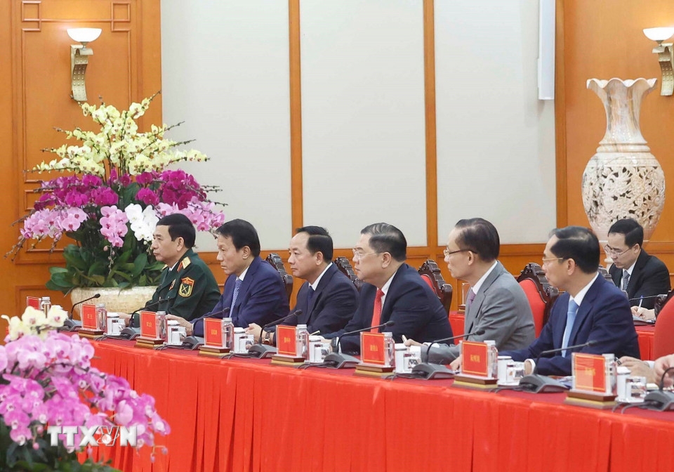 Các đại biểu dự cuộc tiếp