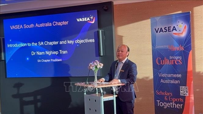 Tiến sĩ Trần Nam Nghiệp - Chủ tịch Chi hội Hội trí thức và chuyên gia Việt Nam tại Australia (VASEA) tại bang Nam Australia. 