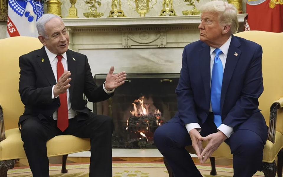Thủ tướng Israel Benjamin Netanyahu (trái) và Tổng thống Mỹ Donald Trump. Ảnh: AP