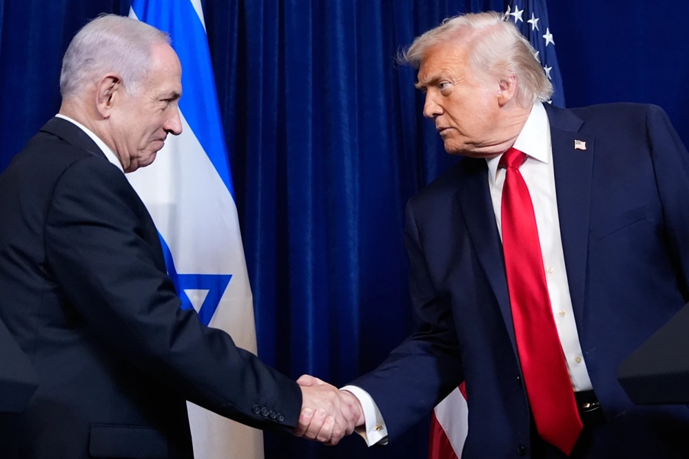 Thủ tướng Israel Benjamin Netanyahu và Tổng thống Mỹ Donald Trump. Ảnh: AP