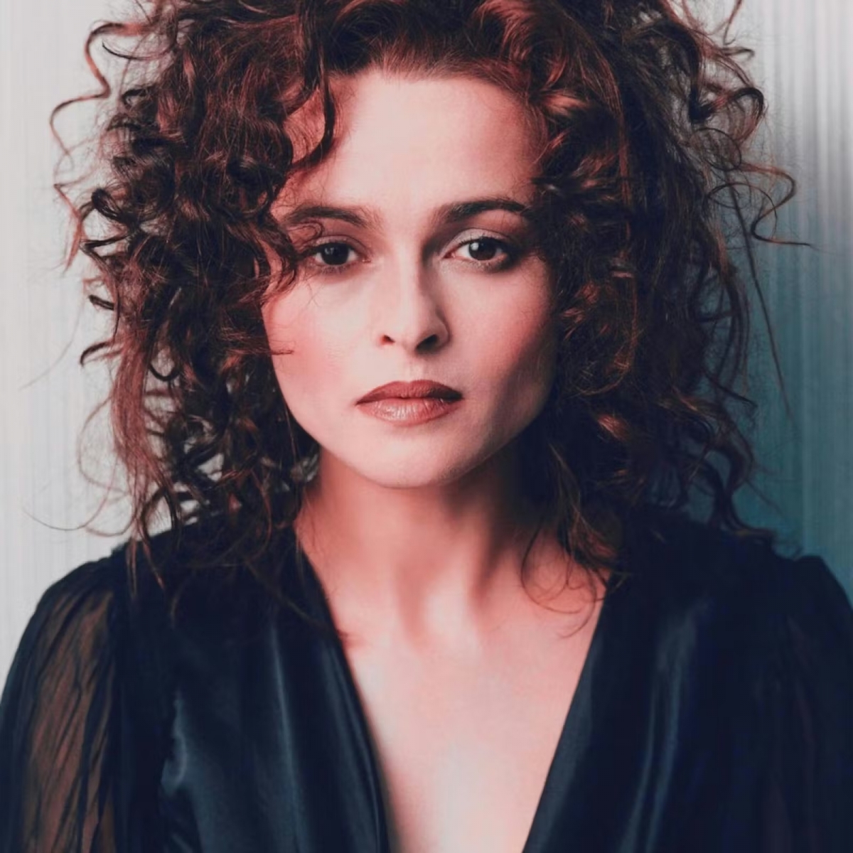 Helena Bonham Carter cũng nằm trong danh sách những ngôi sao chưa từng thắng Oscar. Cô từng được đề cử cho vai diễn trong "The Wings of the Dove" (1998) và sau đó là vai Nữ hoàng Elizabeth trong "The King’s Speech" (2011), nhưng vẫn chưa có chiến thắng tại Viện Hàn lâm.