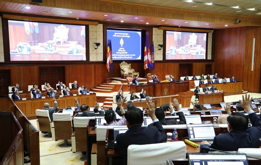 Quốc hội Campuchia thông qua dự thảo Luật chống tội phạm mạng.