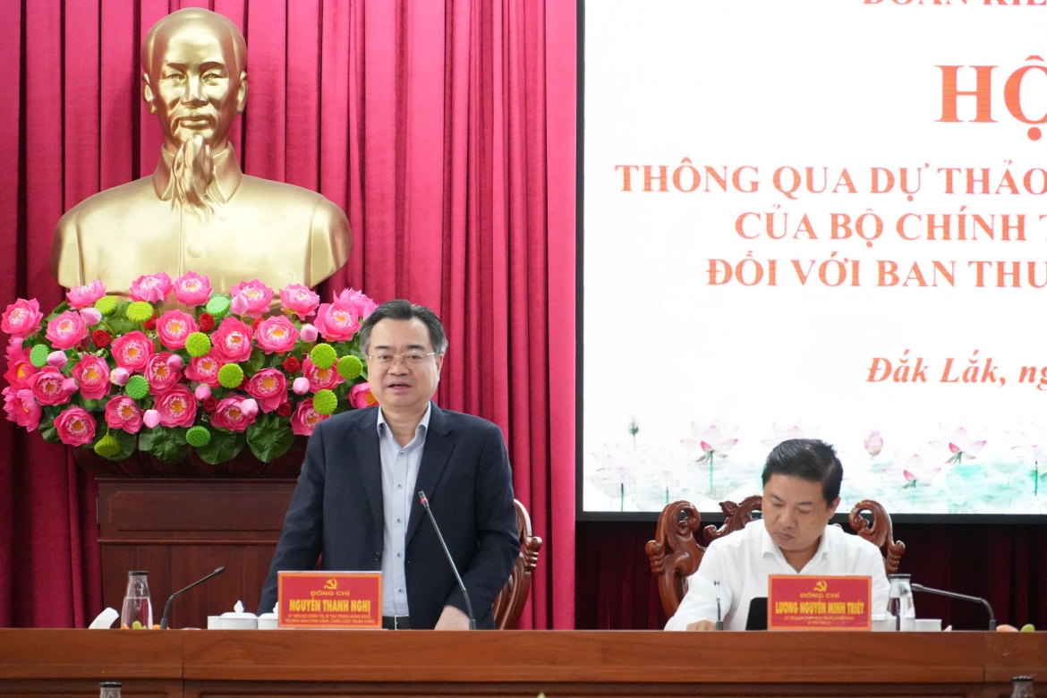 Ông Nguyễn Thanh Nghị, Ủy viên Bộ Chính trị, Bí thư Trung ương Đảng, Trưởng Ban Chính sách chiến lược Trung ương, trưởng đoàn kiểm tra đề nghị tỉnh Đắk Lắk tiếp tục rà soát các đối tượng chưa được học tập nghị quyết, nâng cao chất lượng quán triệt; hoàn thiện chương trình hành động bám sát mục tiêu nghị quyết.