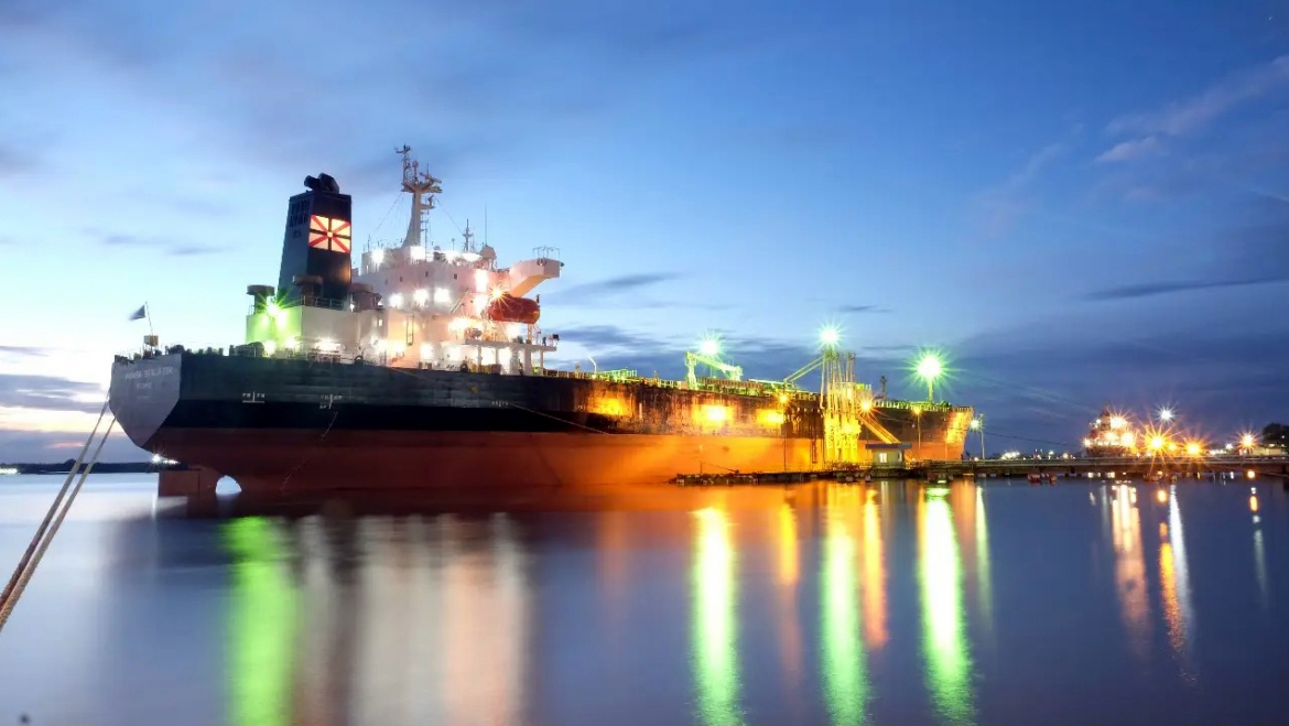 Kho dự trữ xăng dầu cần đảm bảo tính thuận tiện trong quá trình tiếp nhận và phân phối -
Ảnh minh họa: Petrolimex