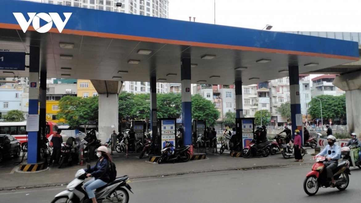 Đề xuất giảm 50% thuế bảo vệ môi trường đối với xăng, dầu