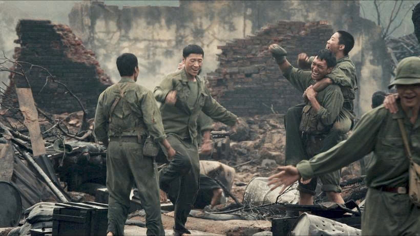 Bộ phim "Mưa đỏ" đạt tổng doanh thu gần 714 tỷ đồng