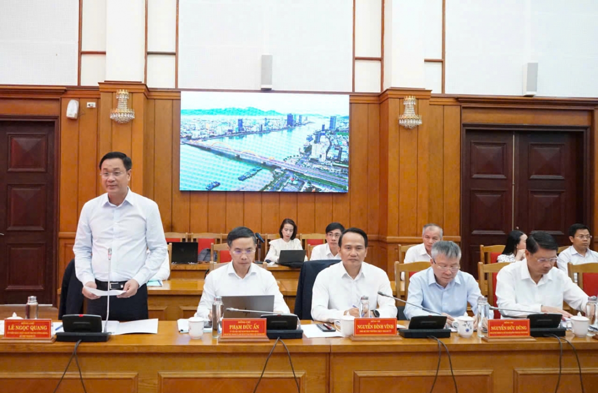 Ban Thường vụ Thành ủy Đà Nẵng tham dự hội nghị