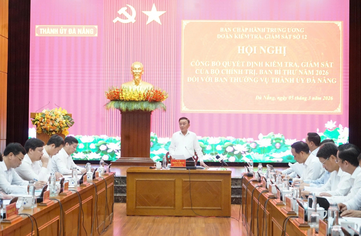 Thường trực Ban Bí thư Trần Cẩm Tú phát biểu chỉ đạo tại hội nghị.