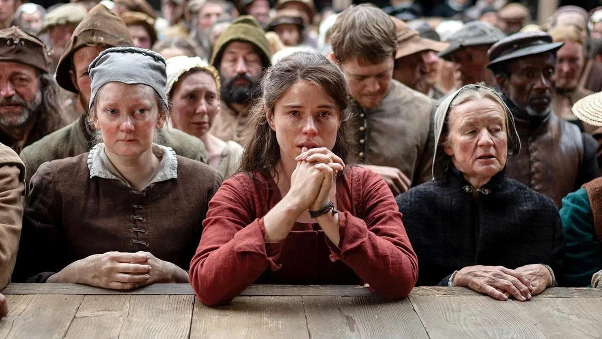 "Hamnet" là tác phẩm của nữ đạo diễn Chloé Zhao. Bộ phim được chuyển thể từ tiểu thuyết cùng tên của Maggie O’Farrell, xoay quanh đời sống gia đình của William Shakespeare trước khi ông trở thành nhà soạn kịch nổi tiếng. Tác phẩm có kinh phí khoảng 30-35 triệu USD và đạt doanh thu gần 100 triệu USD trên toàn cầu. Trong phim, Jessie Buckley mang đến màn thể hiện được đánh giá là trần trụi và không khoan nhượng về cảm xúc. Ảnh: Focus Features