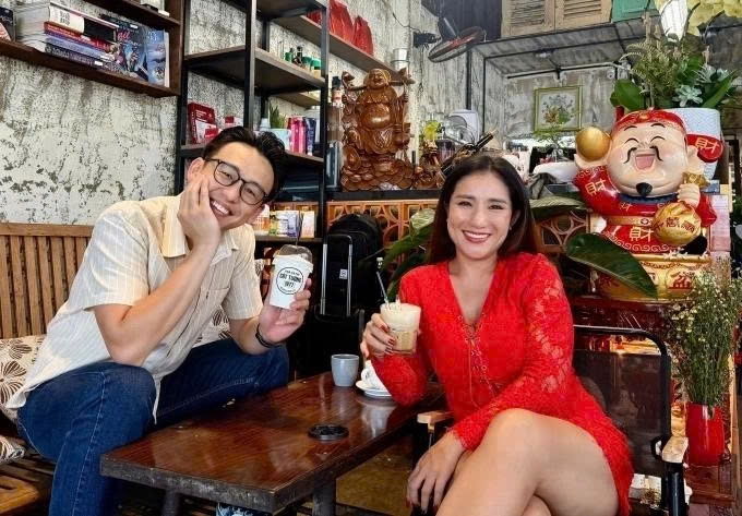 MC Cát Tường dừng kinh doanh quán cà phê tại phường Gò Vấp từ tháng 3 do chi phí vận hành cao, lịch trình bận rộn khiến cô không đủ thời gian quản lý.