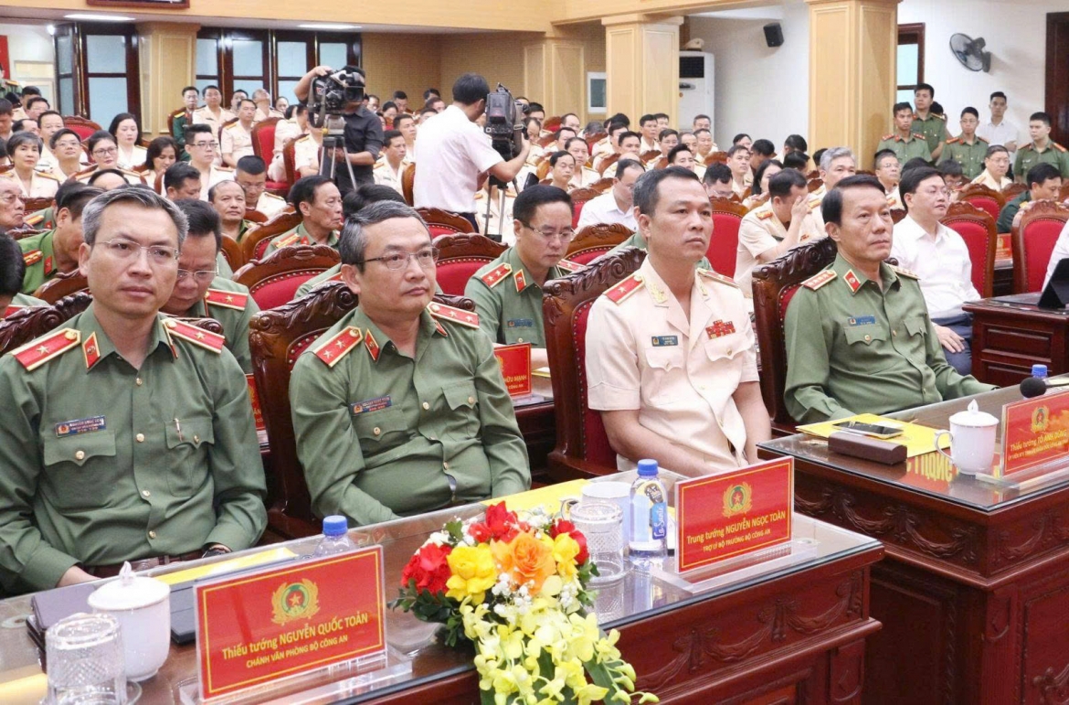 Các đại biểu tham dự Hội nghị.