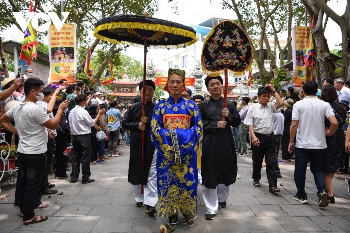 Đặc sắc lễ hội Đền Đô