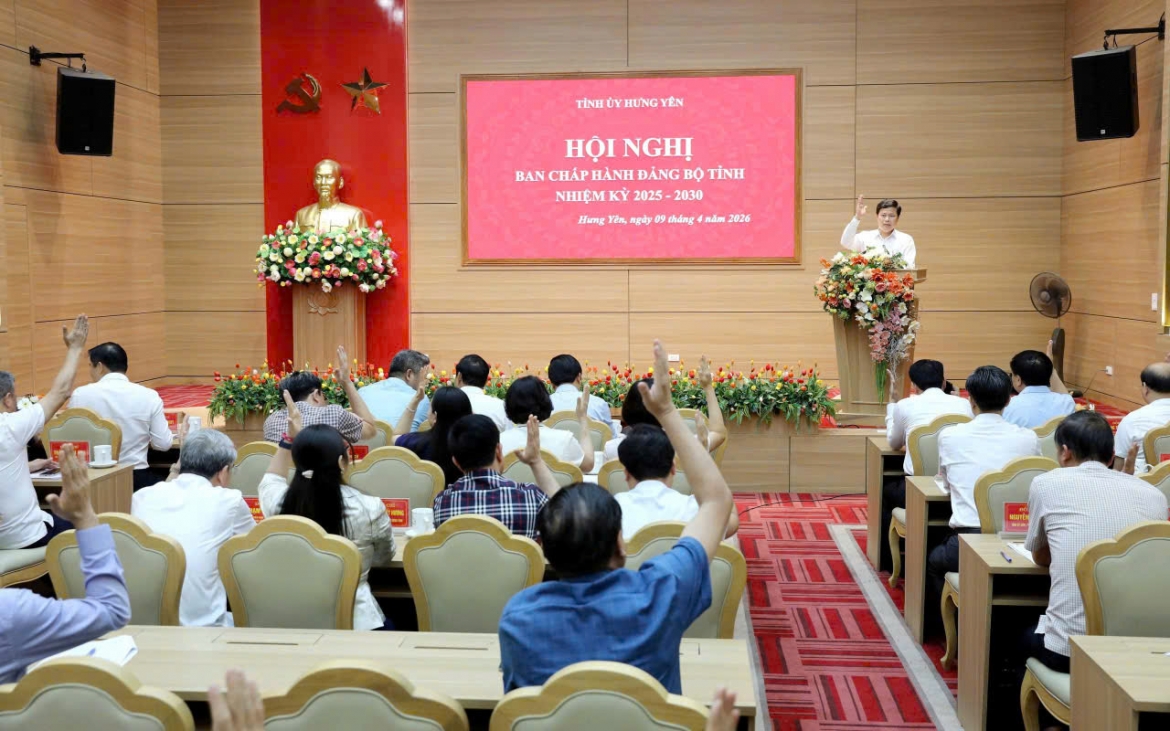 Toàn cảnh hội nghị.