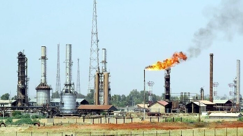 Một nhà máy lọc dầu tại Iran - Ảnh tư liệu: IRNA/TTXVN