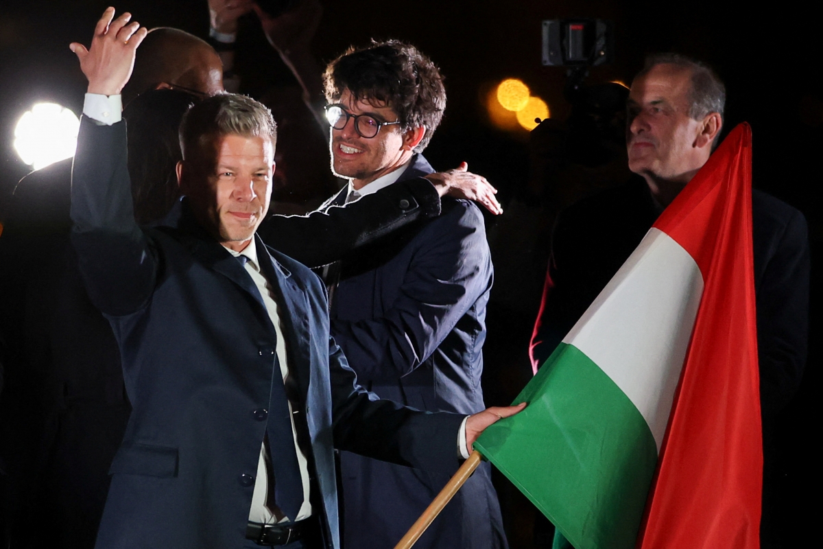 Kết quả sơ bộ cuộc bầu cử quốc hội Hungary cho thấy đảng trung hữu đối lập Tisza, do ông Péter Magyar lãnh đạo, giành chiến thắng áp đảo. Ảnh: Reuters