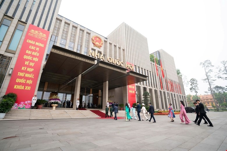 Đây là kỳ họp có ý nghĩa đặc biệt quan trọng, đặt nền móng cho toàn bộ hoạt động của bộ máy Nhà nước và tiến trình hoàn thiện thể chế, phát triển kinh tế - xã hội của đất nước trong 5 năm tới.