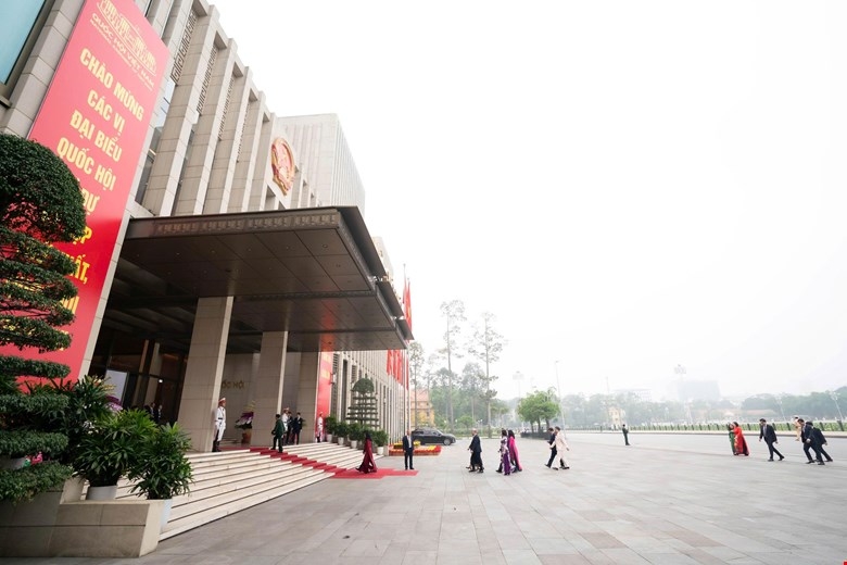 Tổng thời gian làm việc của kỳ họp thứ Nhất, Quốc hội khóa XVI là khoảng 11 ngày, chia thành 2 đợt. Kỳ họp được tổ chức sớm hơn so với các nhiệm kỳ trước.